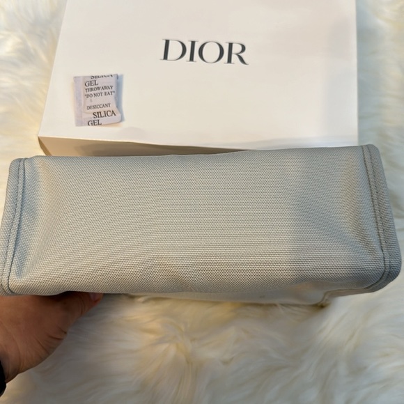 New Dior Cosmetic Gray/Cement Color Pouch - Picture 8 of 9